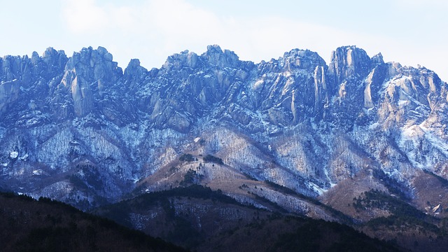  설악산 실종자 발견 울산바위에서 숨진 채 

 bbs_20240416225204.jpg